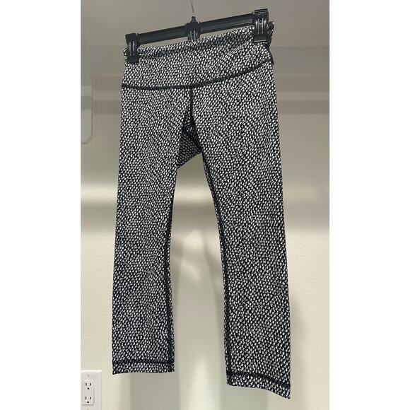 Lululemon Wunder Under Houndstooth Pattern Tight‎ Leggings Size 4 Cropped 21" - Picture 1 of 6
